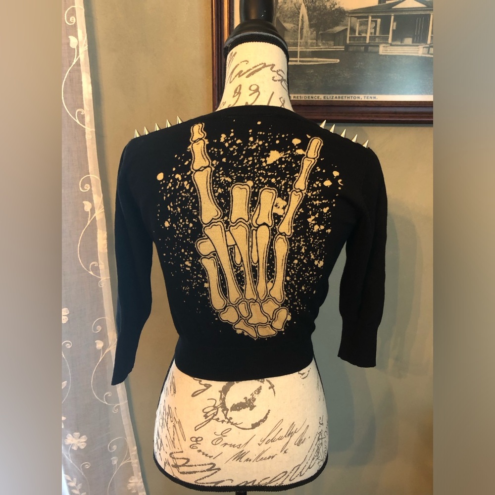 RAT BABY spike detail skeleton finger cropped cardigan sweater